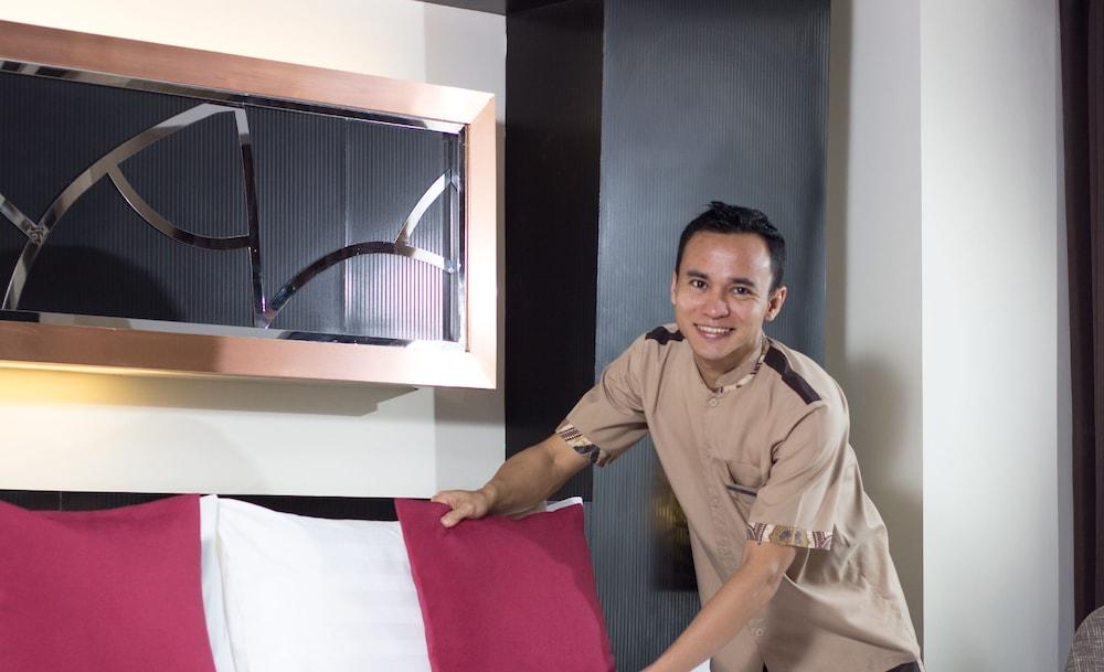 Atria Hotel&Conference Malang Exterior foto
