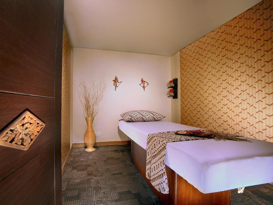 Atria Hotel&Conference Malang Exterior foto